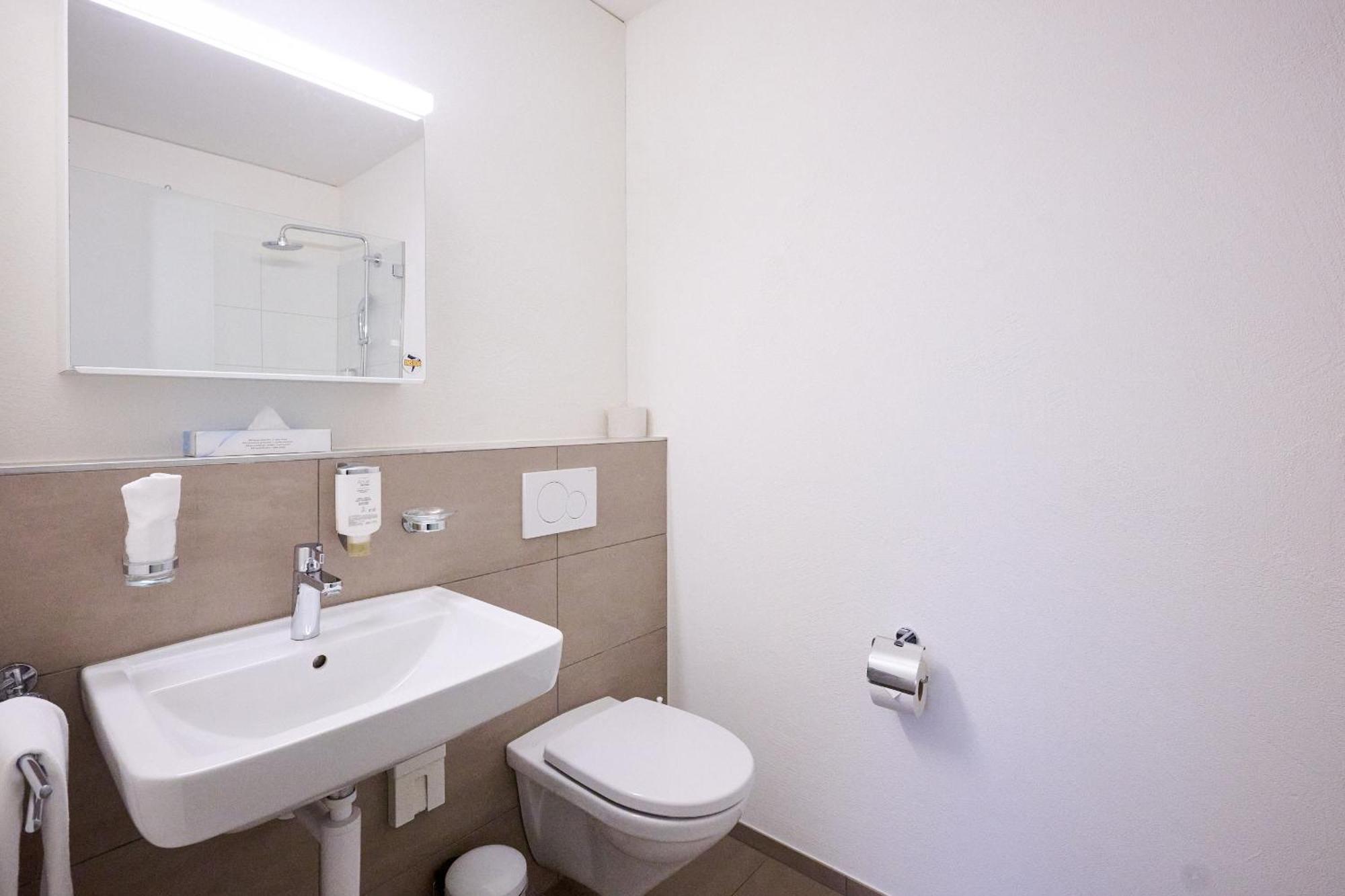 Hotel Am Kreisel Self-Check-In By Smart Hotels Lachen Luaran gambar