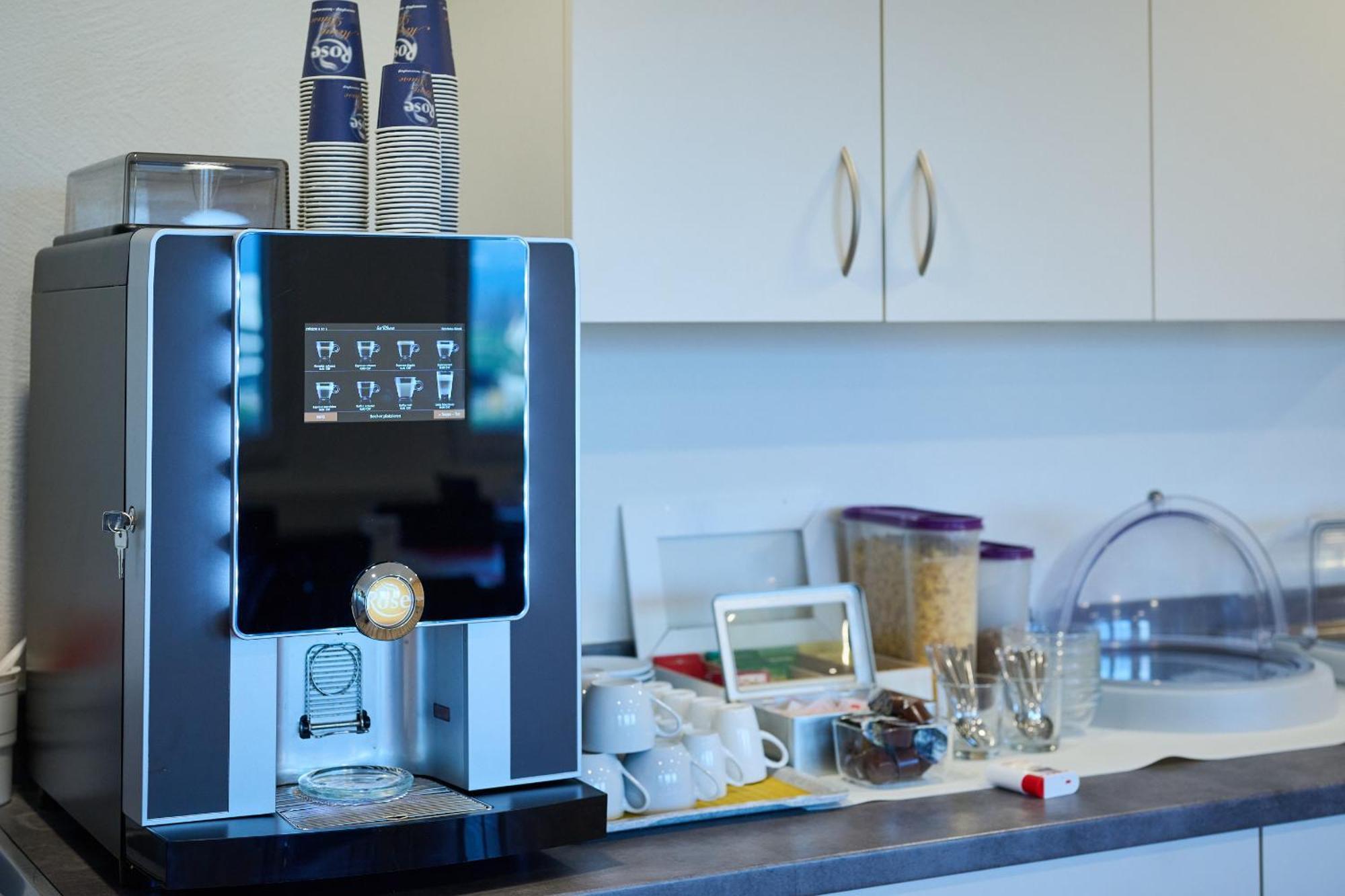 Hotel Am Kreisel Self-Check-In By Smart Hotels Lachen Luaran gambar