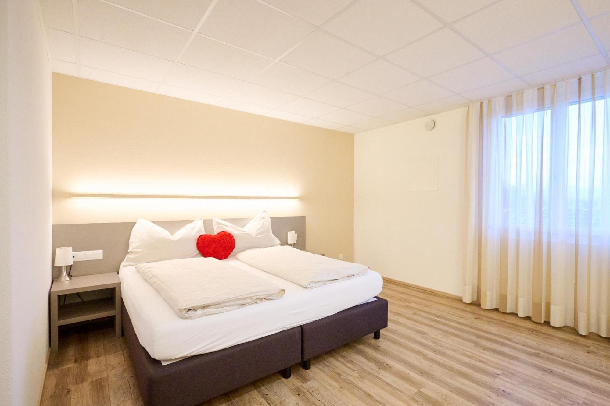 Hotel Am Kreisel Self-Check-In By Smart Hotels Lachen Luaran gambar